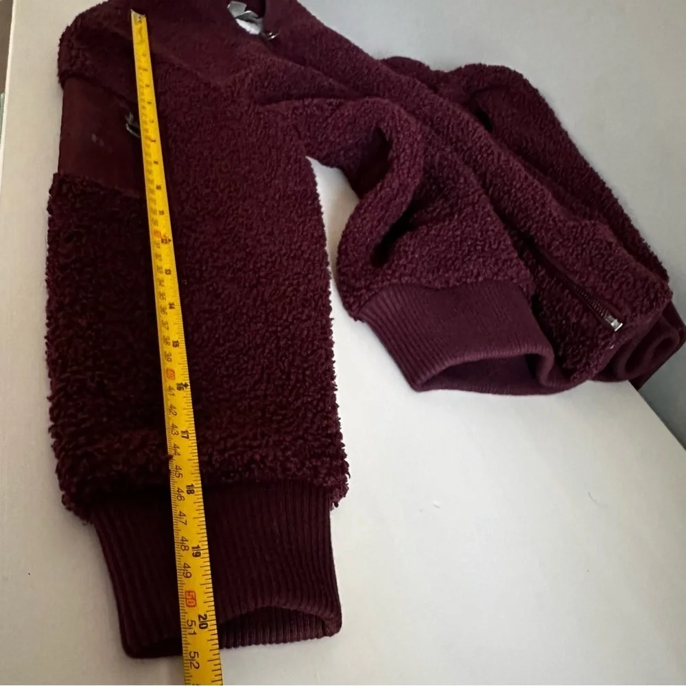 Bench Teddy Bear Bomber Jacket Maroon Zipper Pockets Size S - Picture 10 of 10